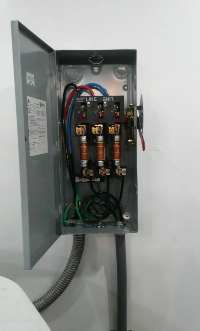 Three-phase disconnect switch installed for Electrical Wiring & Rewiring in Dannemora